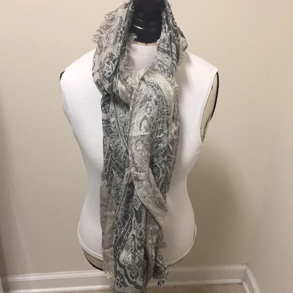Scarf - Picture 2 of 3
